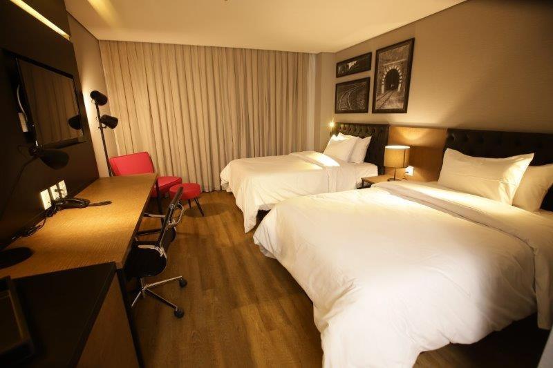 Qs Marista Hotel By Atlas Goiânia Exteriör bild
